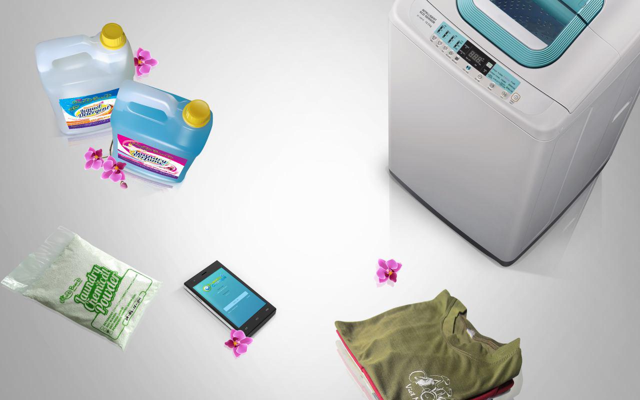 Perlengkapan paket usaha laundry: botol chemical, mesin cuci, dan perlengkapan kebersihan.